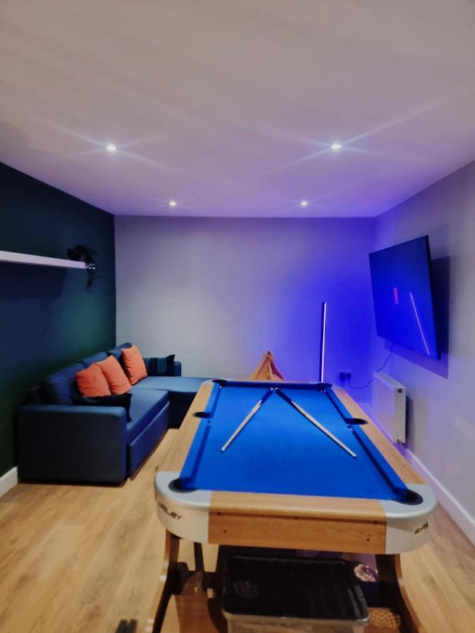 Villa House Of Kaima - 6 Bed Detached Dewsbury Exterior foto