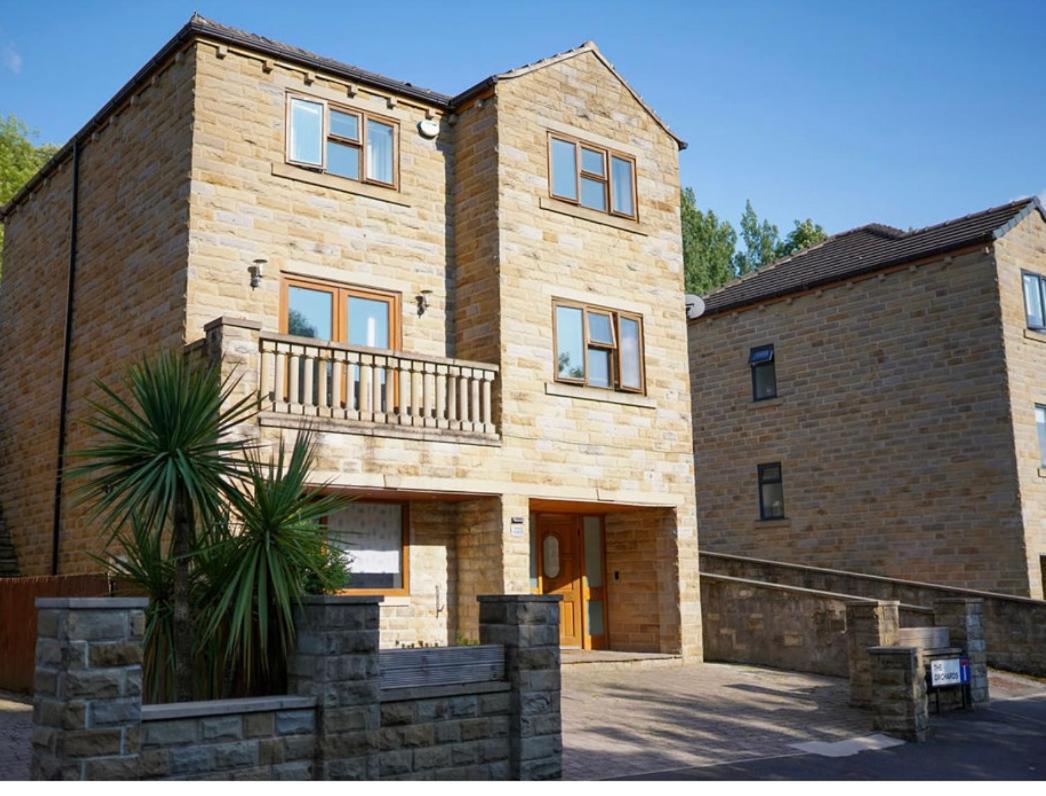 Villa House Of Kaima - 6 Bed Detached Dewsbury Exterior foto