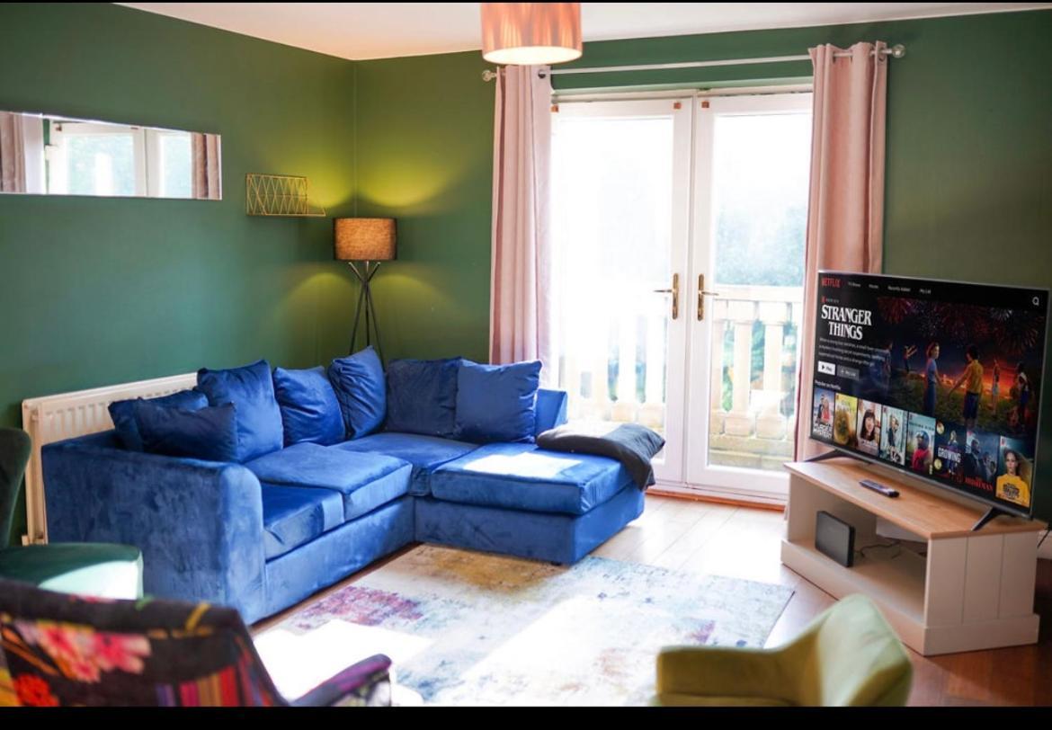 Villa House Of Kaima - 6 Bed Detached Dewsbury Exterior foto